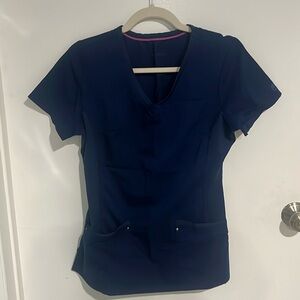 Women’s scrub top